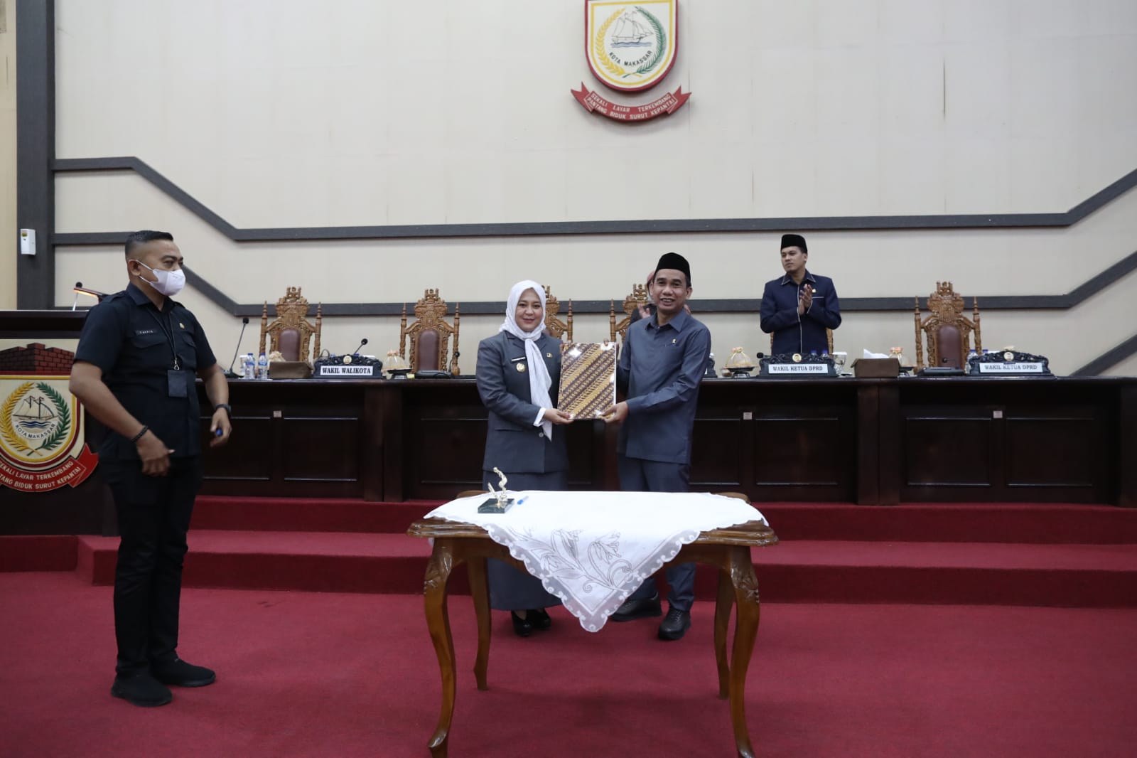 Ranperda Perlindungan Guru Inisiatif Dewan Resmi Disahkan jadi Perda 